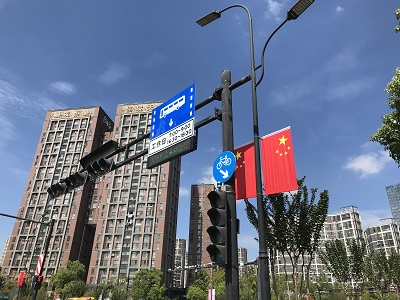 從智慧城市到智慧工廠：邊緣人工智能與云集成的實際應(yīng)用
