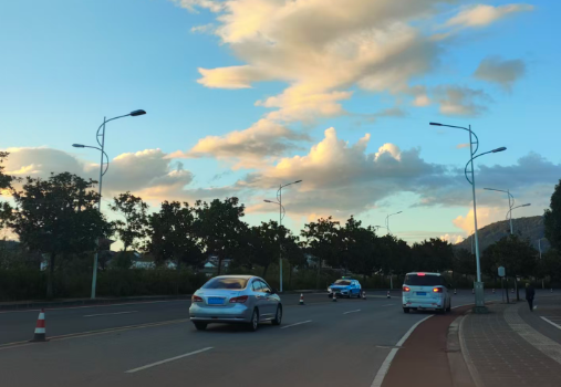 南昌133个路口实现24小时AI控制