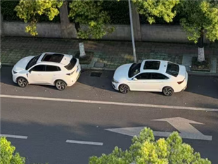 成都交警举办首届“智慧交管 极客有我”科技现场会