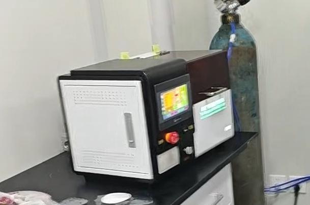 薄膜气体透过率测试仪：上海诚卫为xx大学提供上门培训